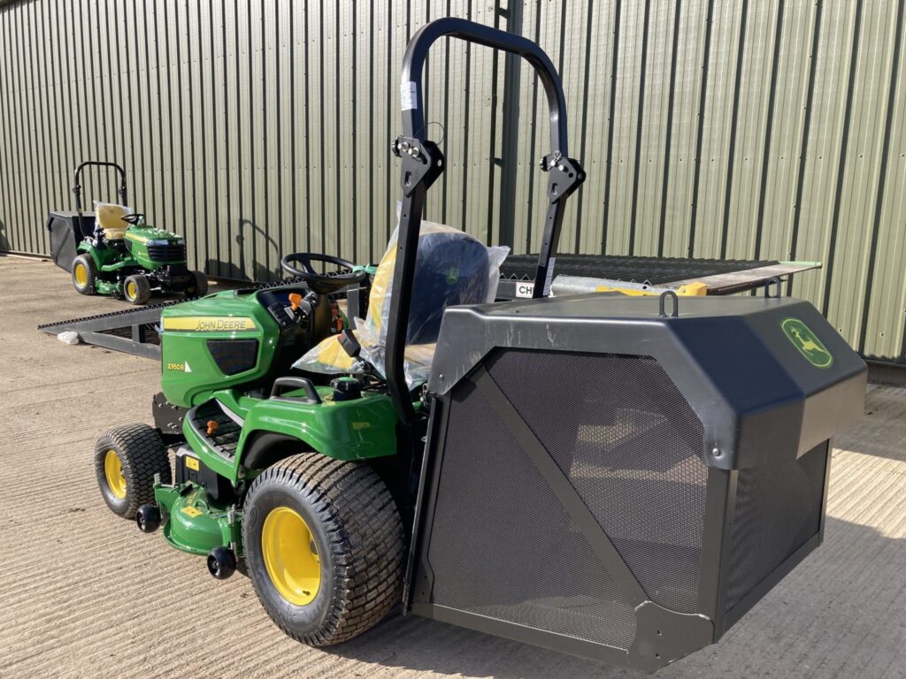 John Deere X950R ride on mower