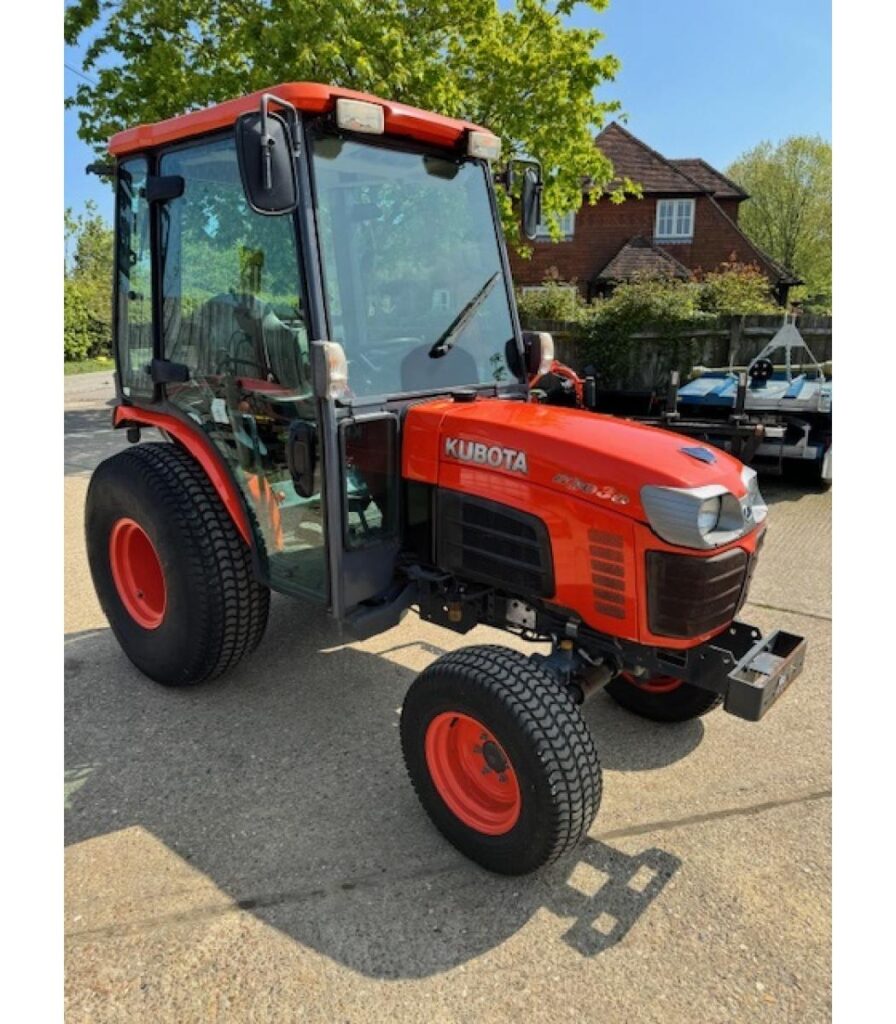 Kubota B3030 Compact Tractor