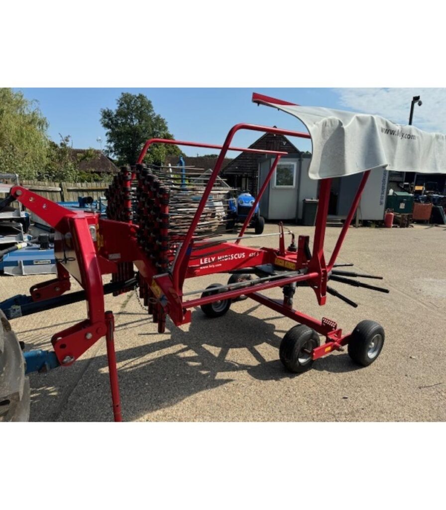 Lely Hibiscus 425s Hay Rake