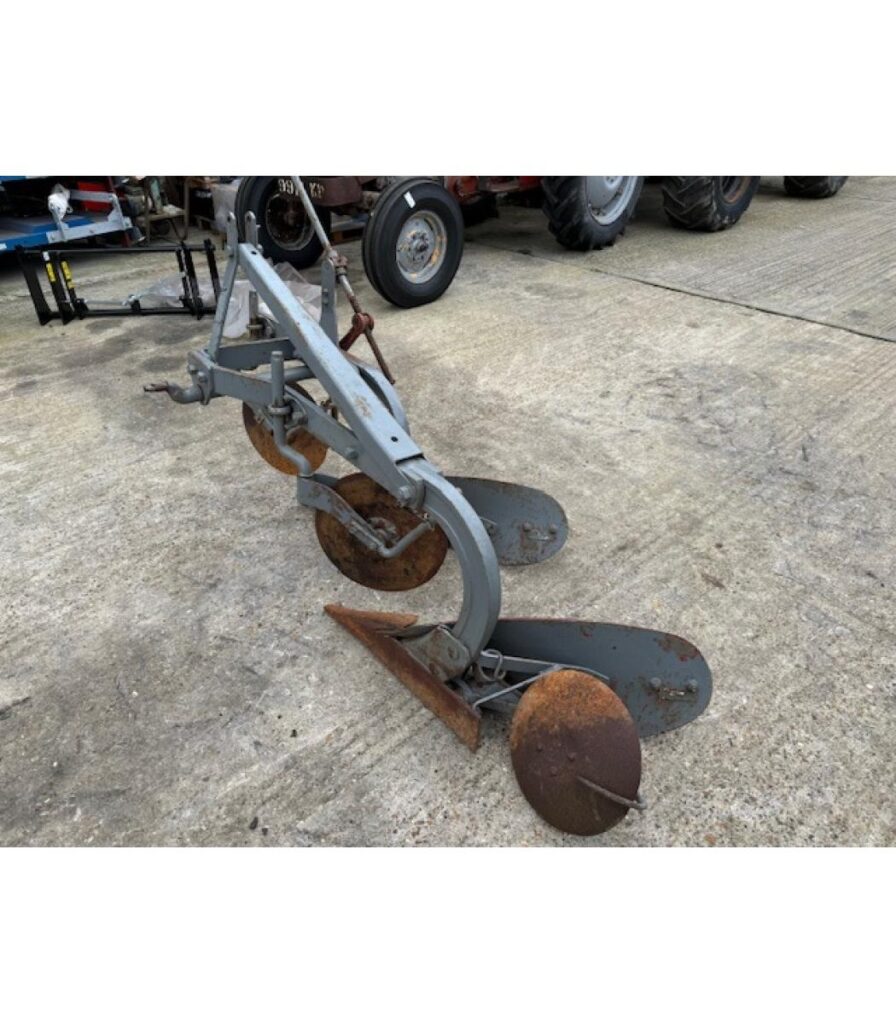 Massey Ferguson 2 Furrow Plough