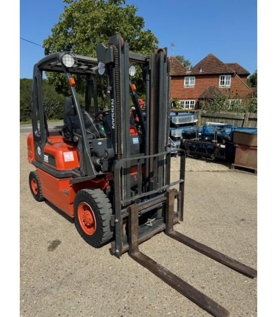 Nissan 2.5 Ton Forklift