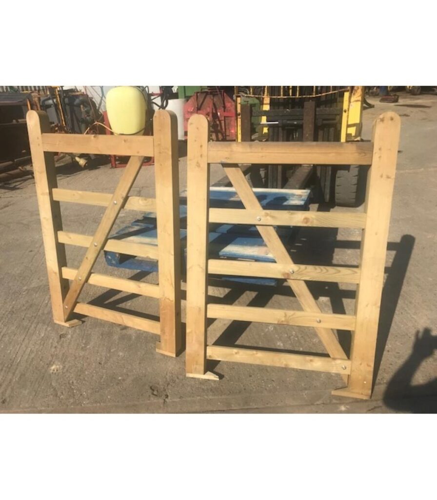 Wooden Gates 0.9m