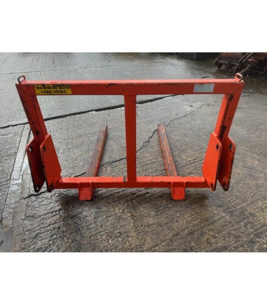 Kubota D W Tomlin PF145 Pallet Forks