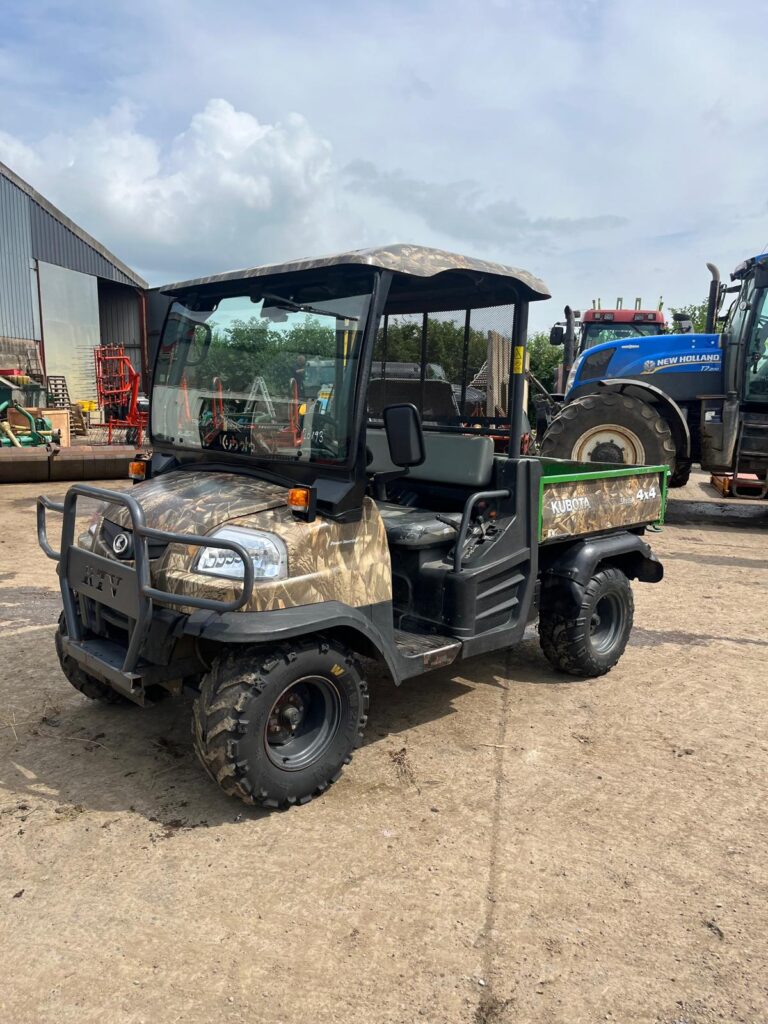 KUBOTA RTV 900 GATOR