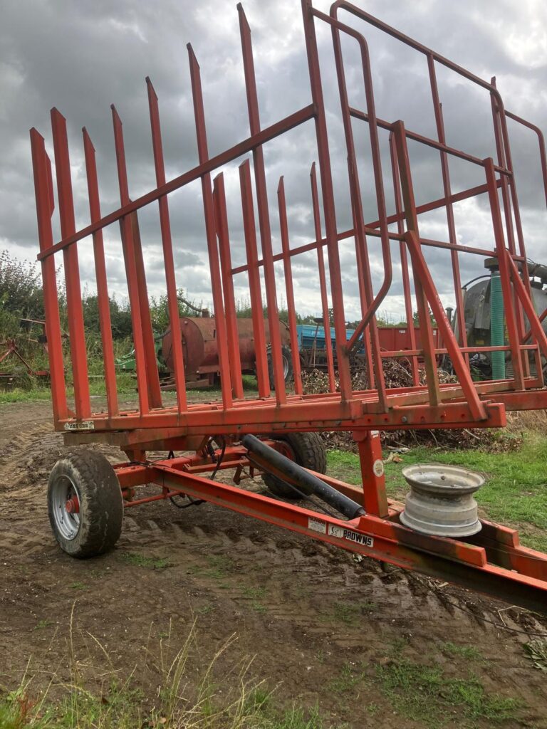 BROWNS 72 BALE CARRIER