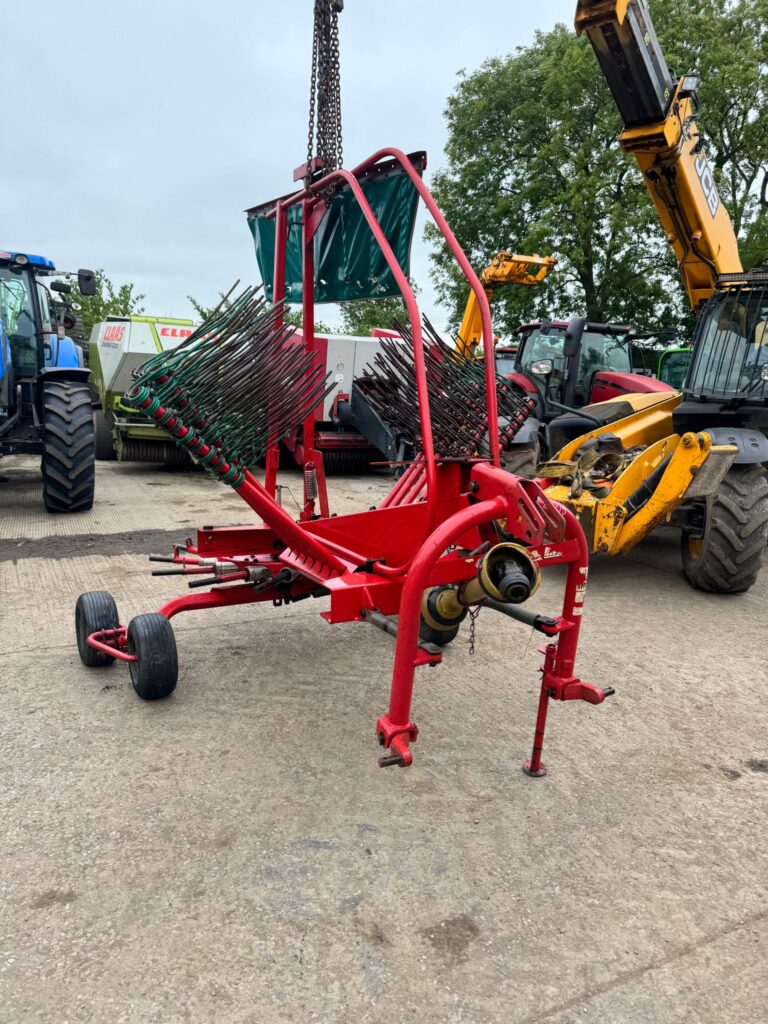 TAARUP 9146 SINGLE ROTOR RAKE