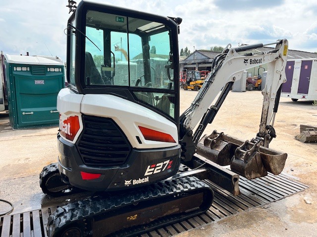 BOBCAT E 27 Z