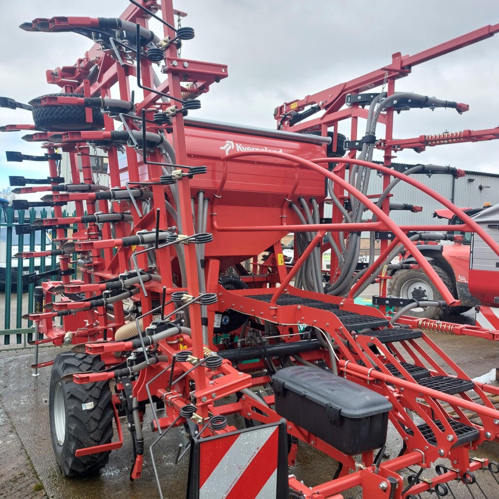 KVERNELAND UK LTD 6M