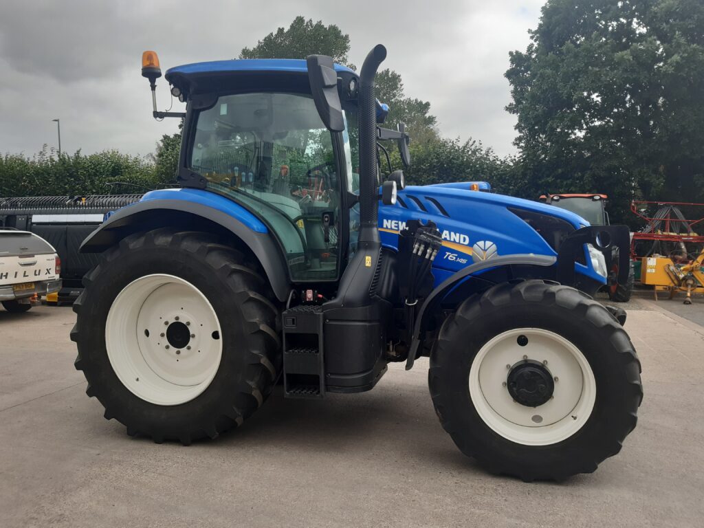 NEW HOLLAND T6.145 EC