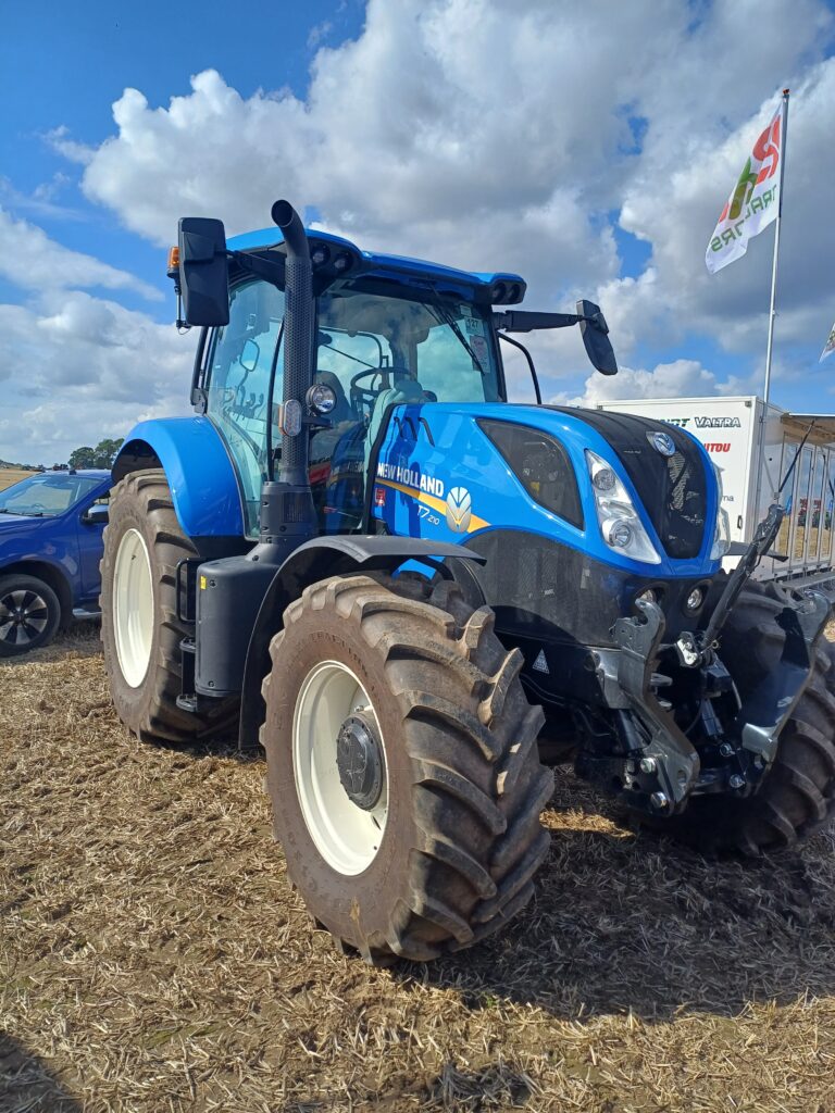 NEW HOLLAND T7.210