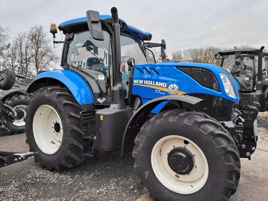 NEW HOLLAND T7.210