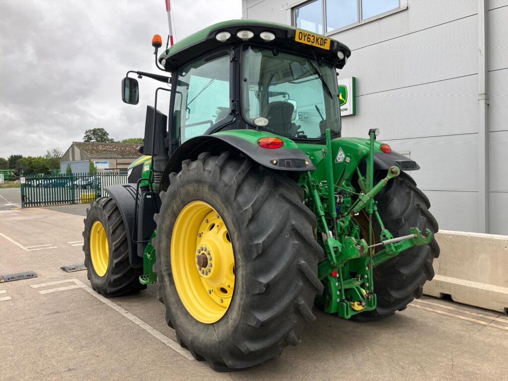 John Deere 7260R