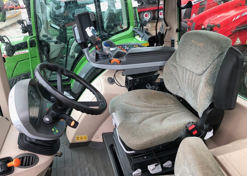 Fendt 516 Tractor