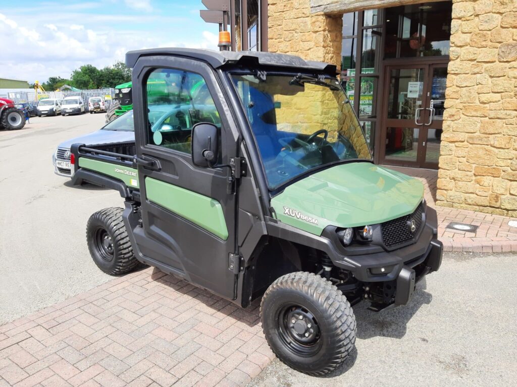 John Deere XUV865M Gator