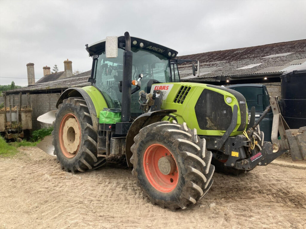 CLAAS ARION 620