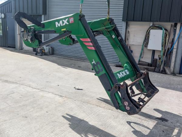 MX T8 LOADER TO SUIT JD TRACTOR