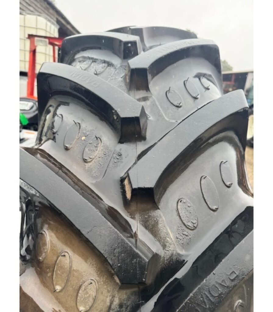 Set of Case or New Holland Wheels and Tyres