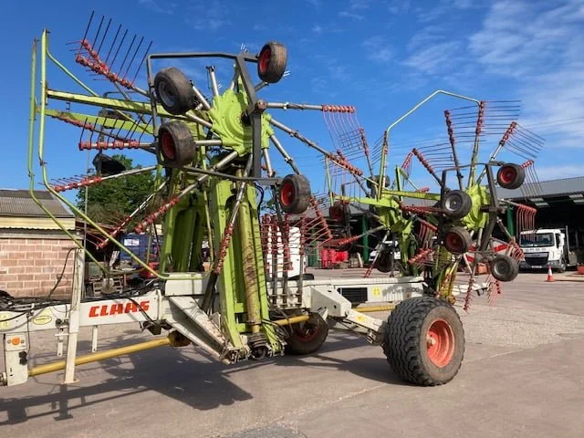 CLAAS LINER 3500 RAKE