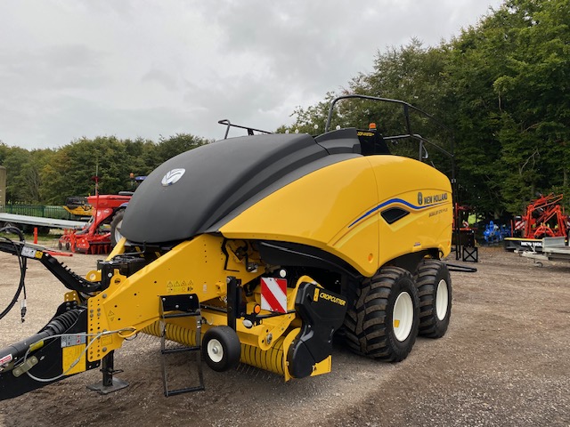 NEW HOLLAND BB1290RC PL BIG BALER