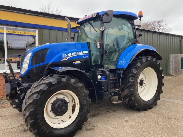 NEW HOLLAND T7.200 RC TRACTOR