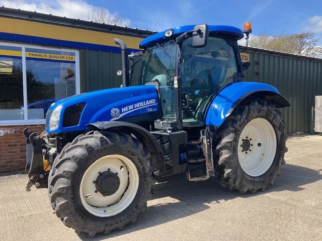 NEW HOLLAND T6.175 EC TRACTOR