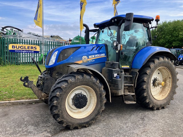 NEW HOLLAND T7.245 PC TRACTOR