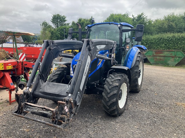 NEW HOLLAND T5.105 UTILIT TRACTOR & LOADER