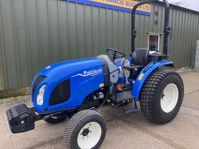 NEW HOLLAND BOOMER 50 TRACTOR COMPACT