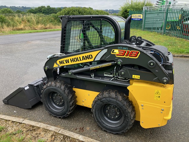 NEW HOLLAND L318 SKID STEER