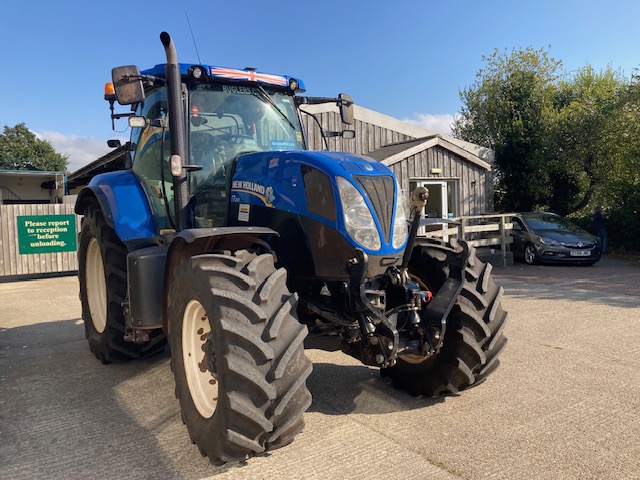 NEW HOLLAND T7.200 PC SW TRACTOR