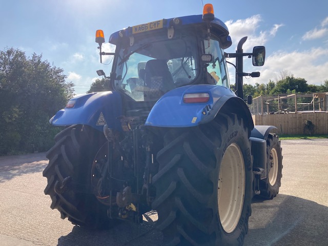 NEW HOLLAND T7.200 PC SW TRACTOR