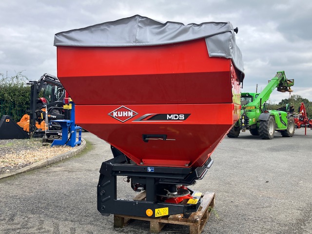 KUHN FARM MACHINERY MDS20.2 FERTILISER SPREADER