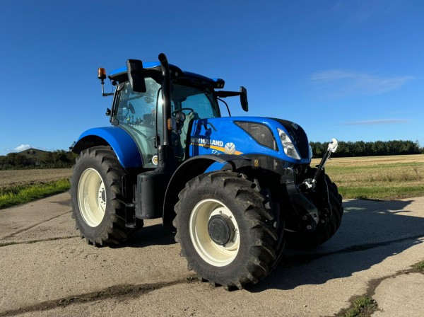 NEW HOLLAND T7.210