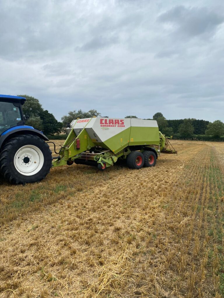 CLAAS QUADRANT 2200 BALER