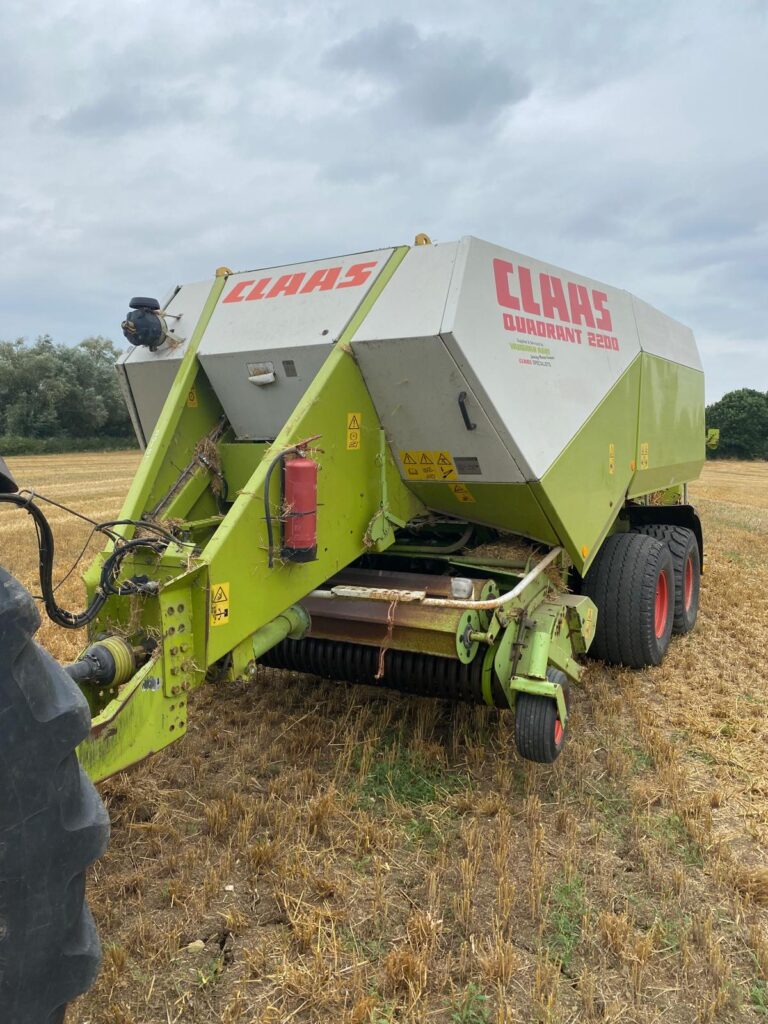 CLAAS QUADRANT 2200 BALER