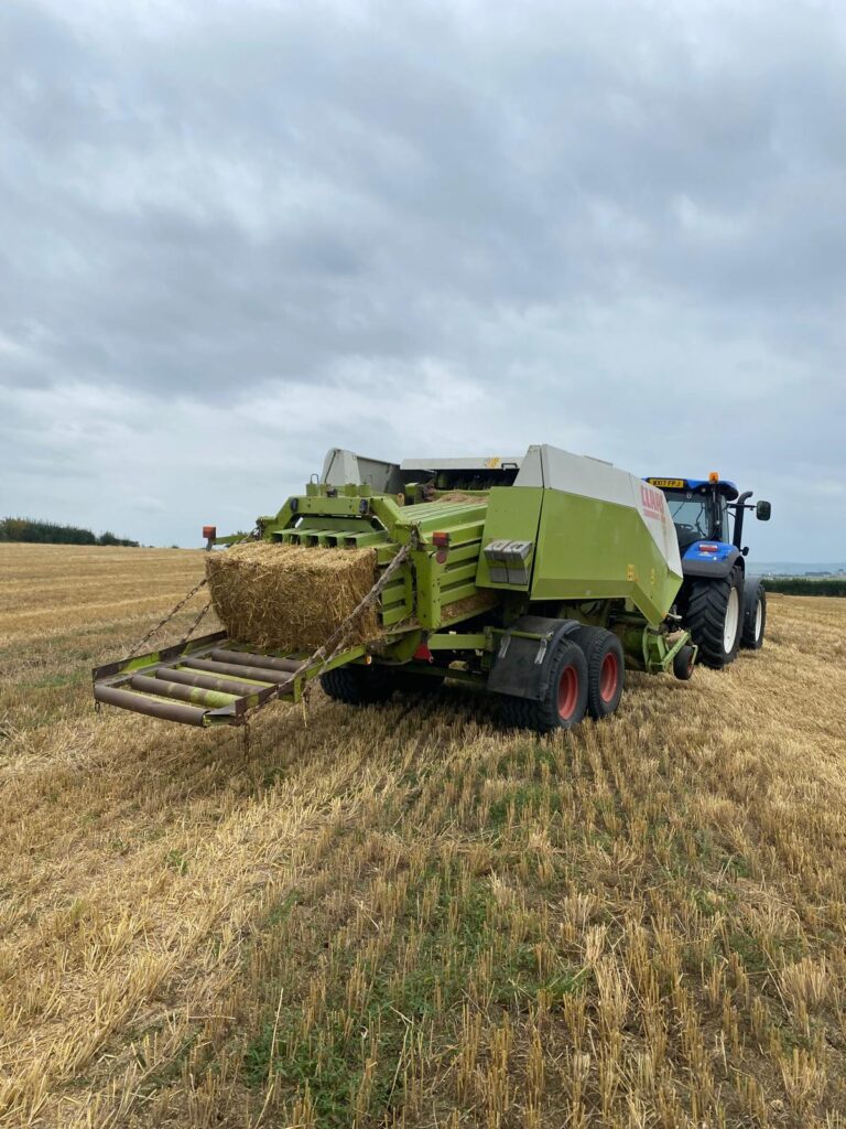 CLAAS QUADRANT 2200 BALER