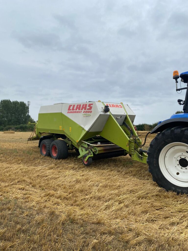 CLAAS QUADRANT 2200 BALER