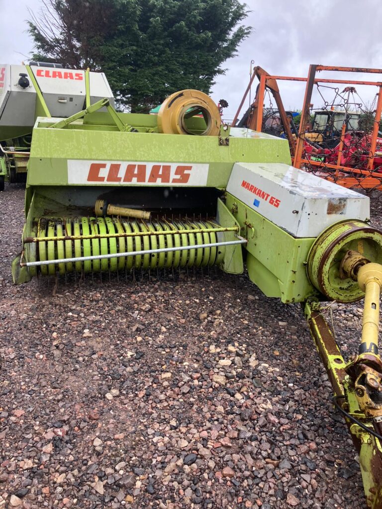 CLAAS MARKANT 65 SMALL SQUARE BALER