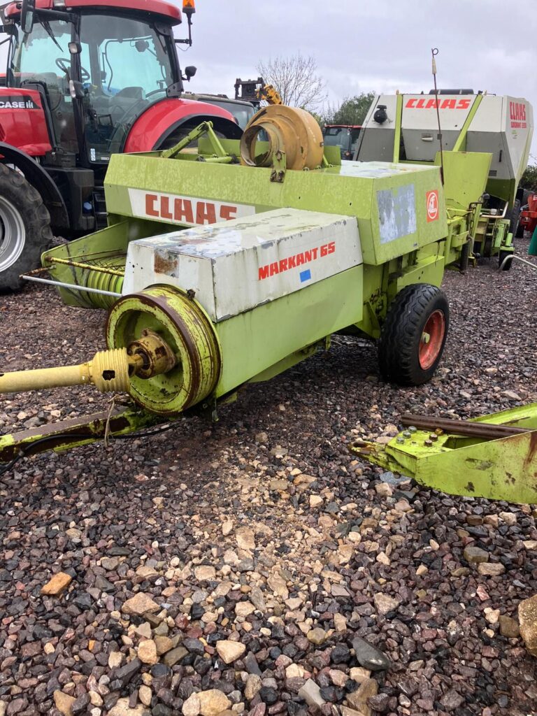 CLAAS MARKANT 65 SMALL SQUARE BALER