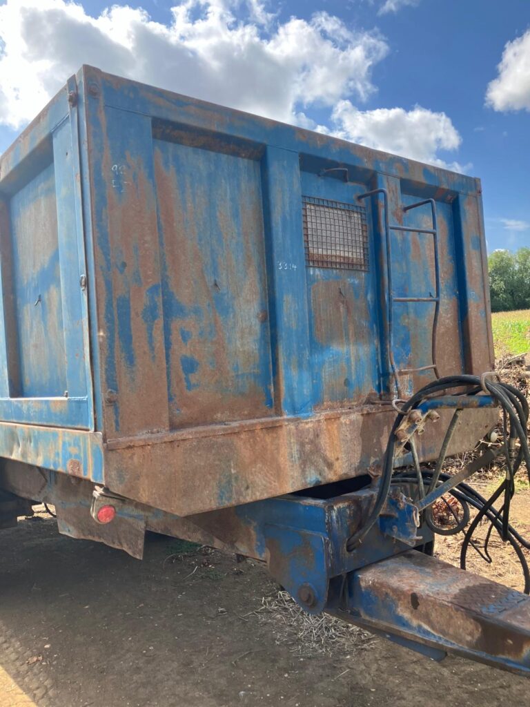 KEN WOOTEN 12 TON TRAILER