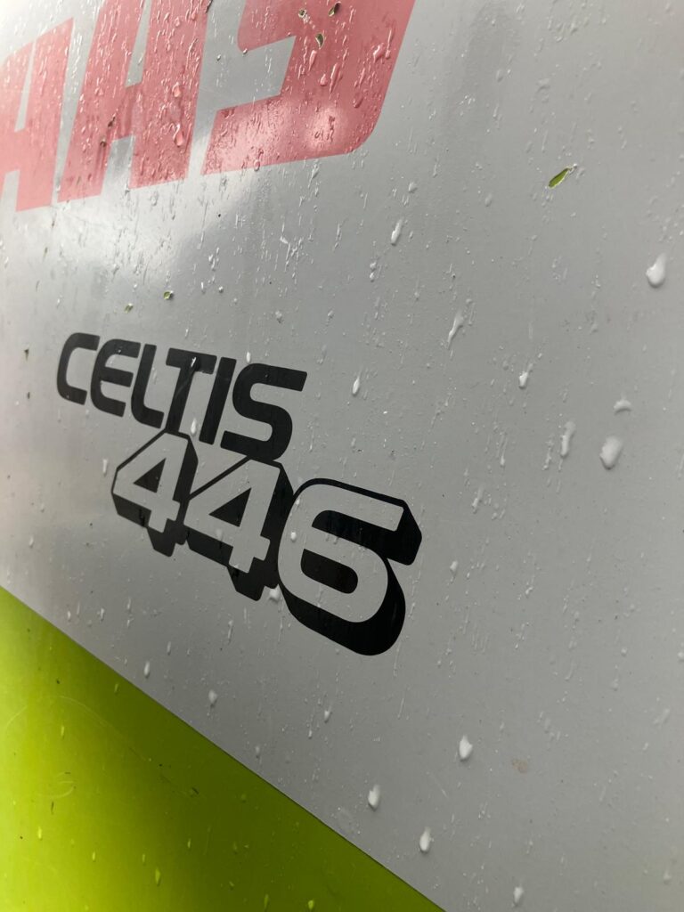 CLAAS CELTIS 446 C/W MX LOADER