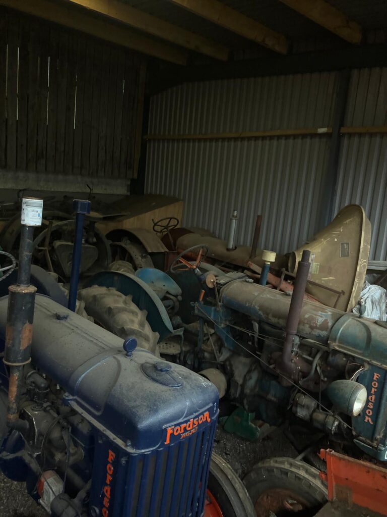 FORDSON E27N TRACTOR