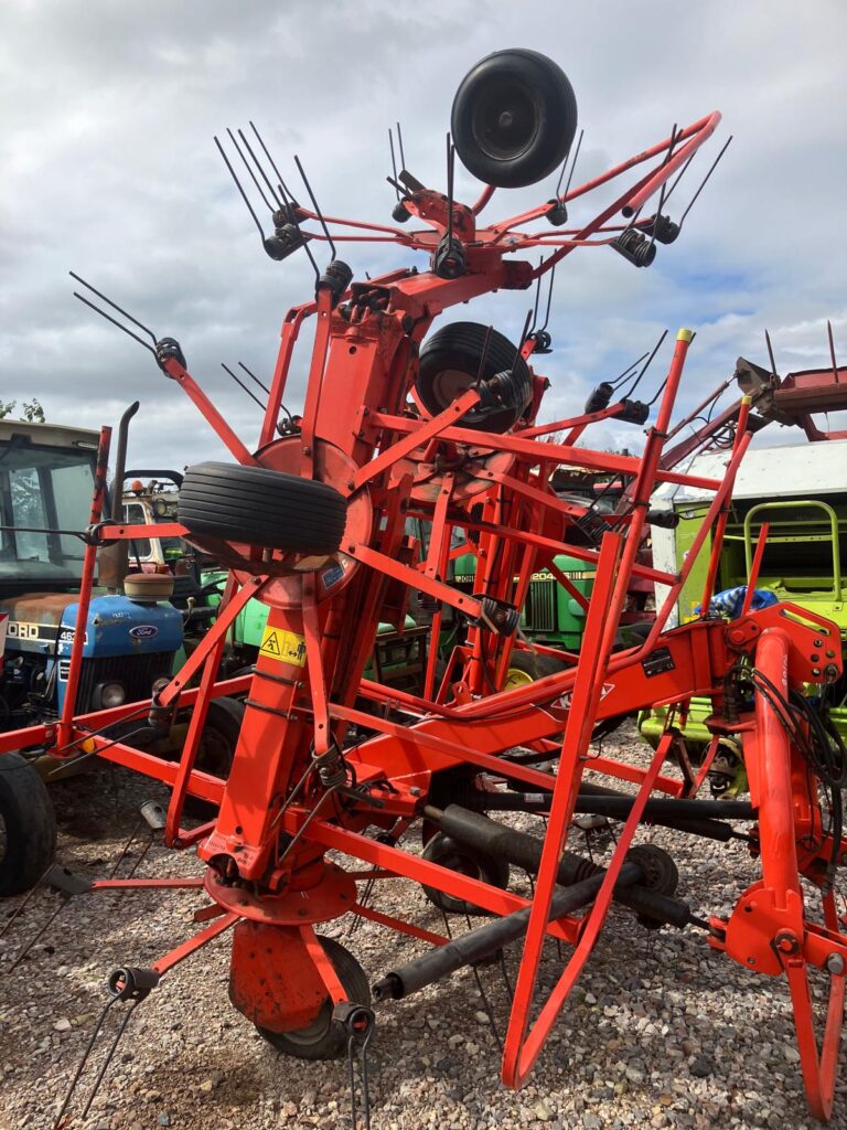 KUHN GF7802 6 ROTOR TEADER