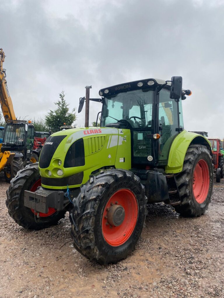 CLAAS ARION 620 TRACTOR