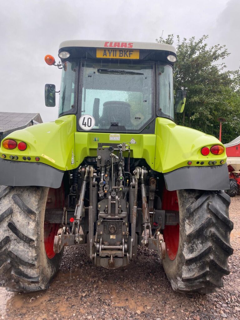 CLAAS ARION 620 TRACTOR