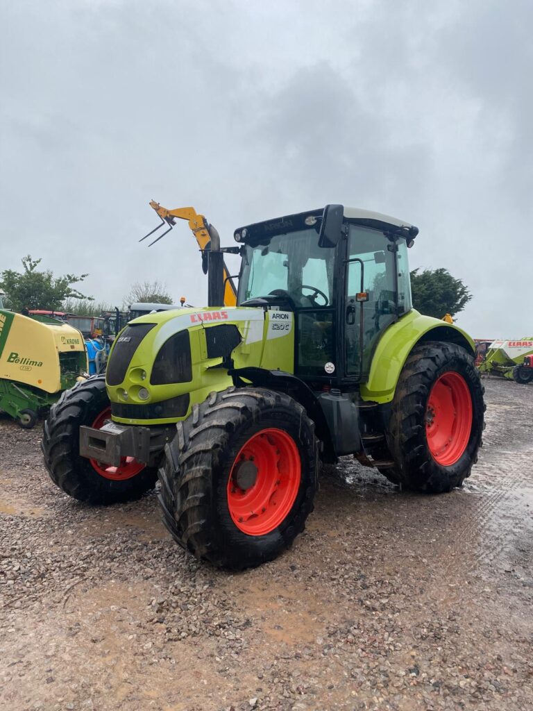 CLAAS ARION 620 TRACTOR