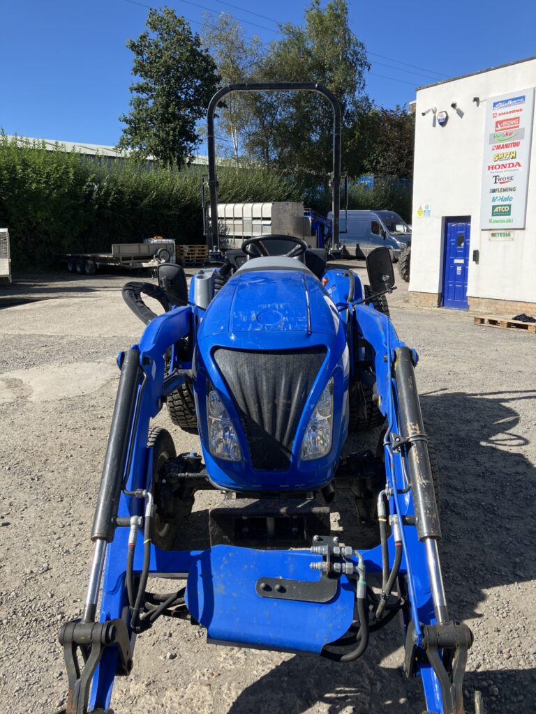 New Holland Boomer 40 ROPS Tractor