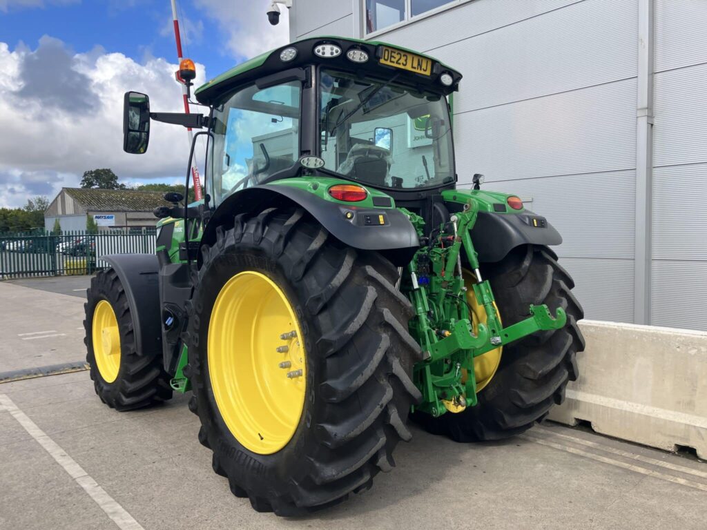 John Deere 6R 155