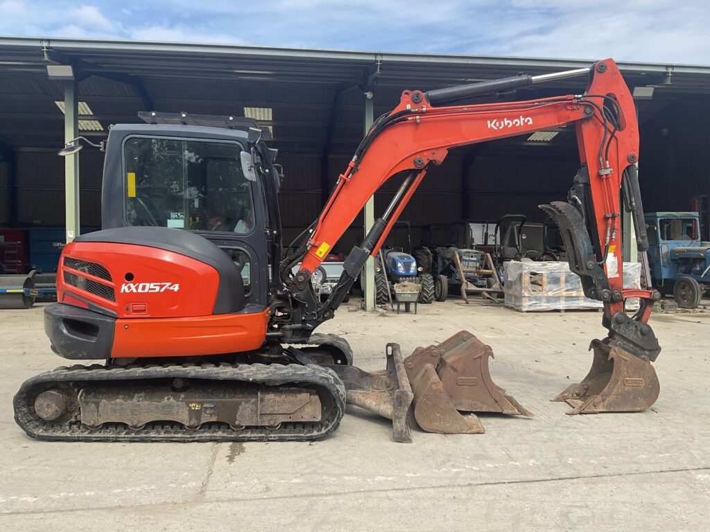 KUBOTA KX057-4