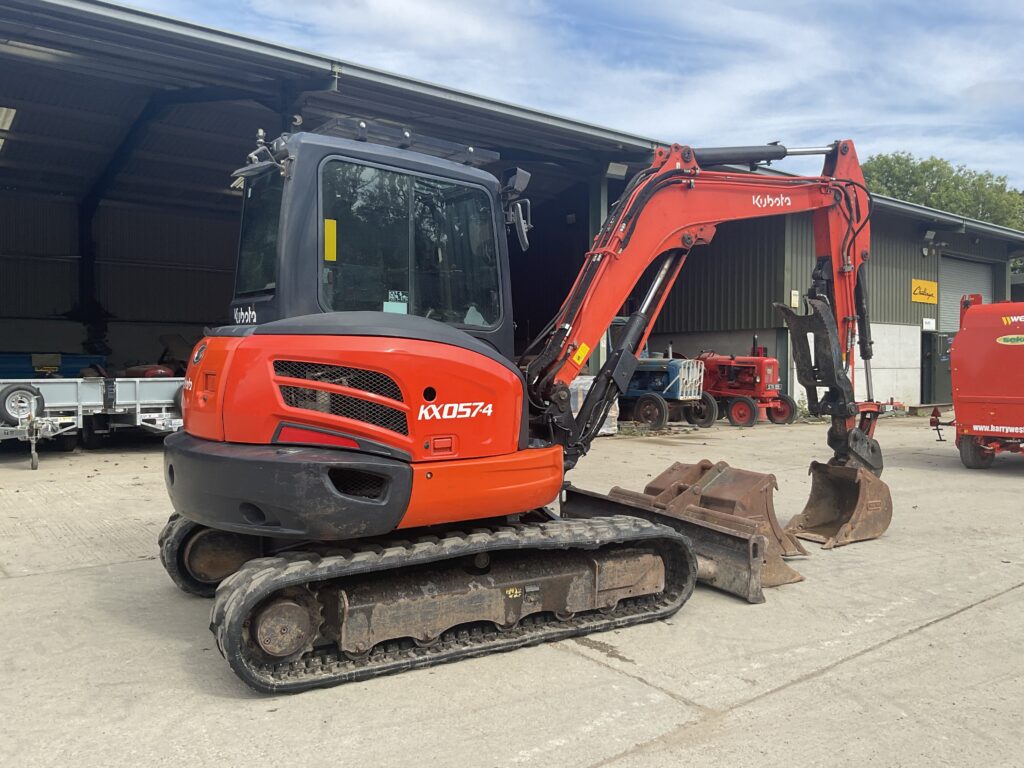 KUBOTA KX057-4